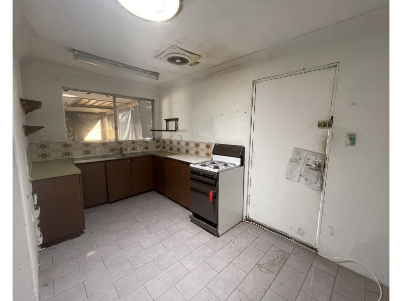 31 Balgonie Avenue, Girrawheen WA 6064