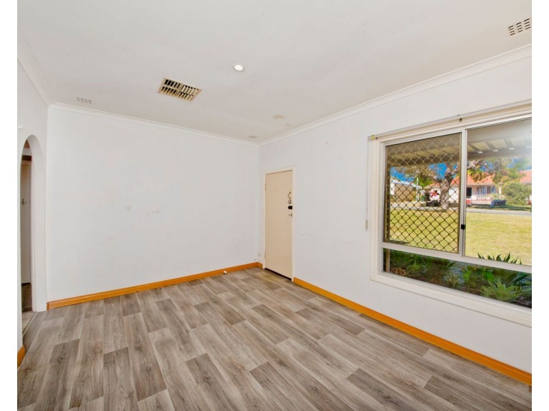 7 DANEHILL WAY, Balga WA 6061