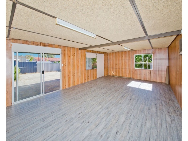 7 DANEHILL WAY, Balga WA 6061