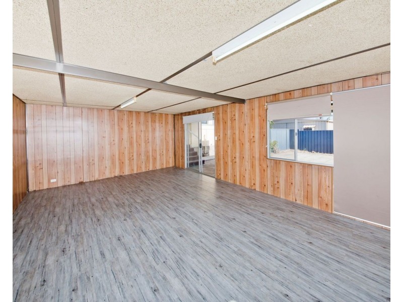 7 DANEHILL WAY, Balga WA 6061