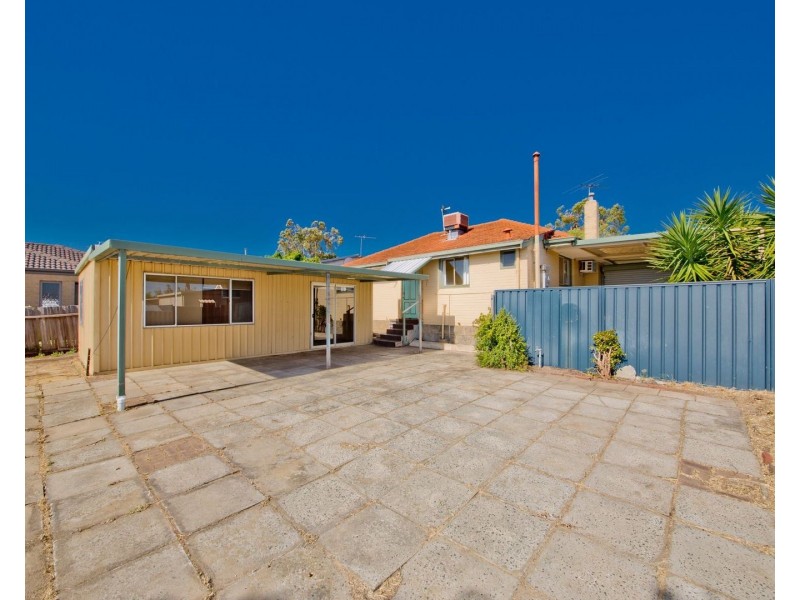 7 DANEHILL WAY, Balga WA 6061