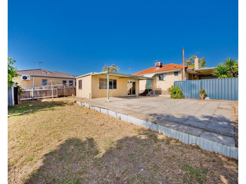 7 DANEHILL WAY, Balga WA 6061