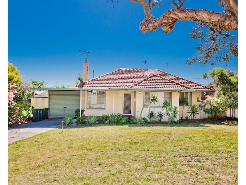 7 DANEHILL WAY, Balga WA 6061