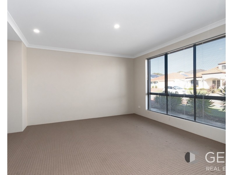 6 Birmingham Way, Darch WA 6065