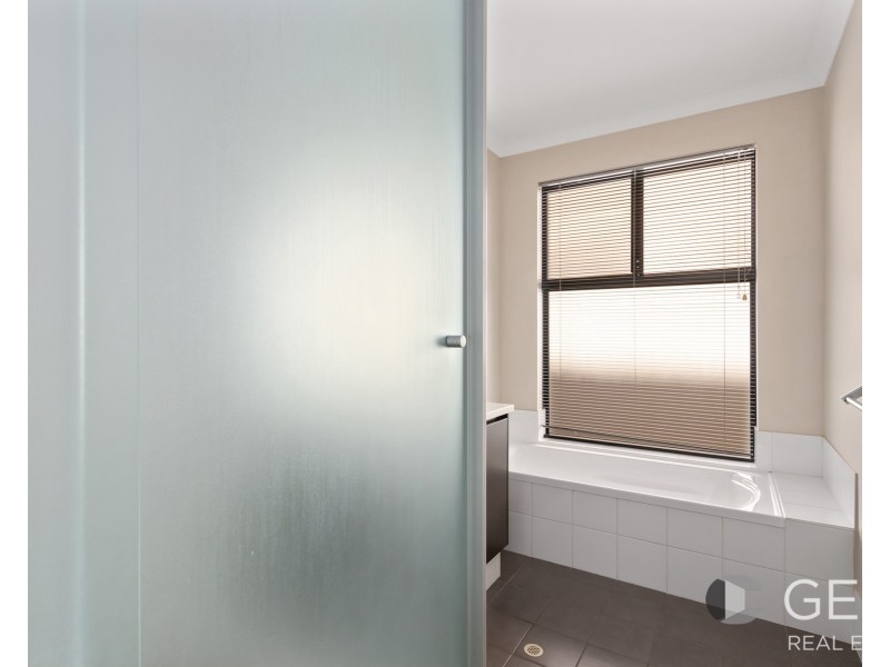 6 Birmingham Way, Darch WA 6065