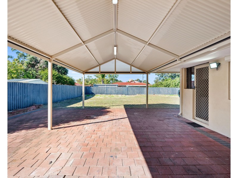 14 IPSWICH CRESCENT, Girrawheen WA 6064