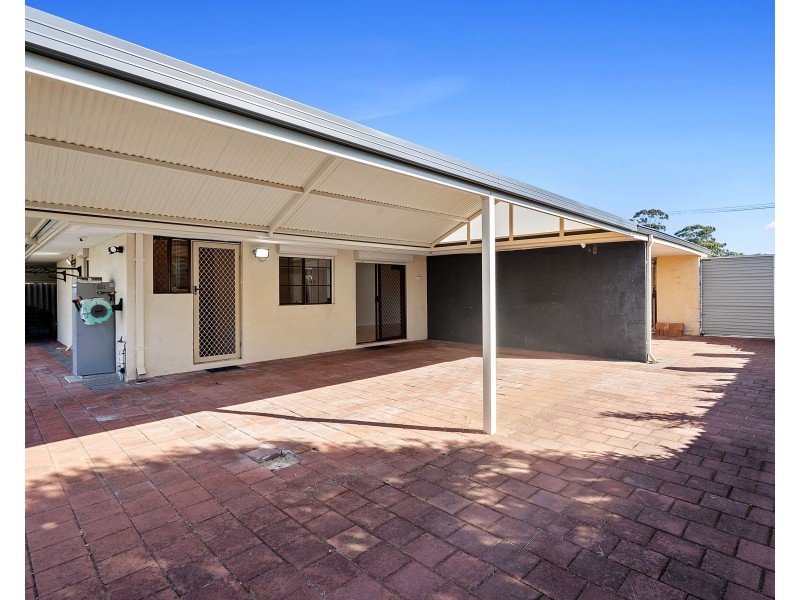 14 IPSWICH CRESCENT, Girrawheen WA 6064