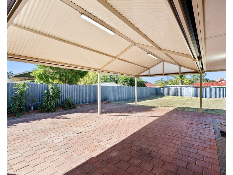 14 IPSWICH CRESCENT, Girrawheen WA 6064