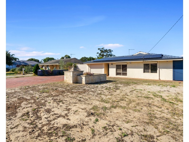 14 IPSWICH CRESCENT, Girrawheen WA 6064