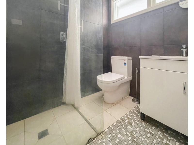 40 Brecknock Way, Girrawheen WA 6064