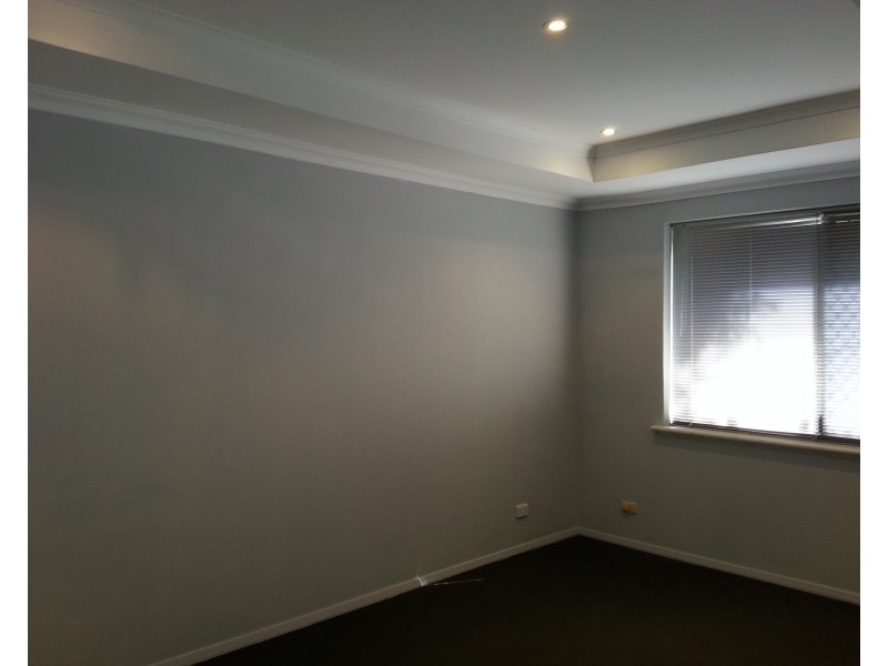 18 Whitworth Avenue, Girrawheen WA 6064