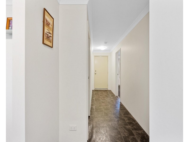 32 Floresta Street, Sinagra WA 6065