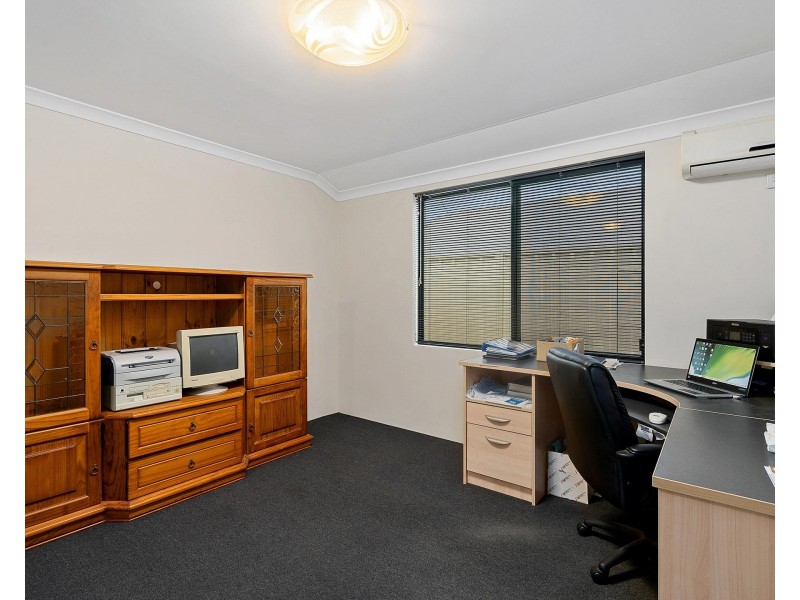 32 Floresta Street, Sinagra WA 6065