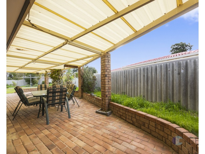 15 IPSWICH CRESCENT, Girrawheen WA 6064