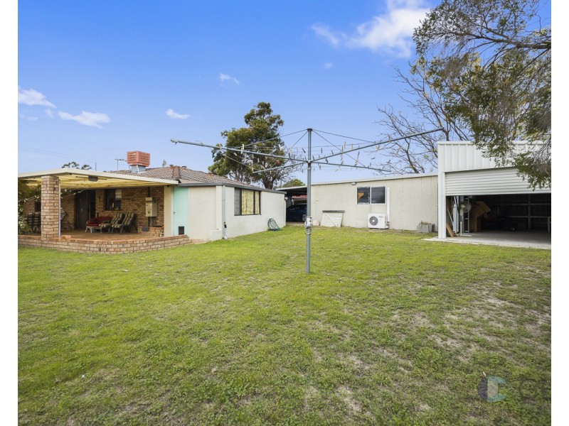 15 IPSWICH CRESCENT, Girrawheen WA 6064