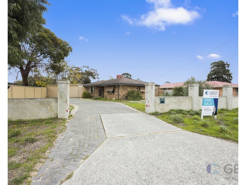 15 IPSWICH CRESCENT, Girrawheen WA 6064