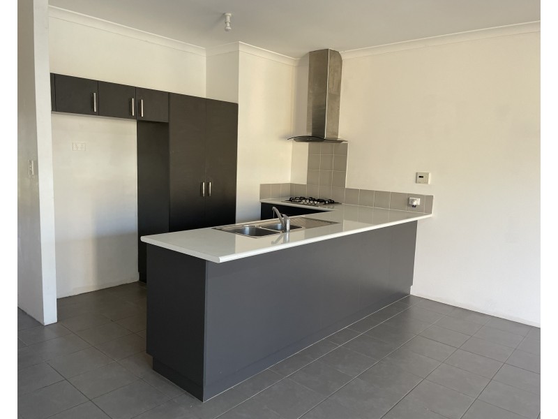 11 Hollyford Parade, Butler WA 6036