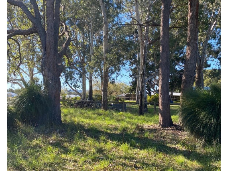 6 Bushel Road, Serpentine WA 6125