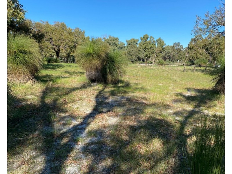 6 Bushel Road, Serpentine WA 6125