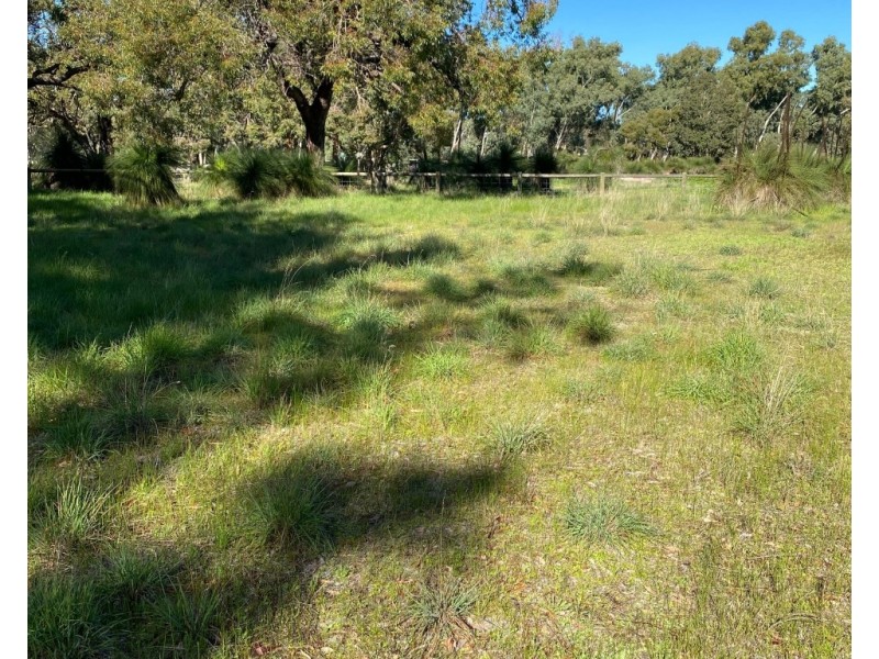 6 Bushel Road, Serpentine WA 6125