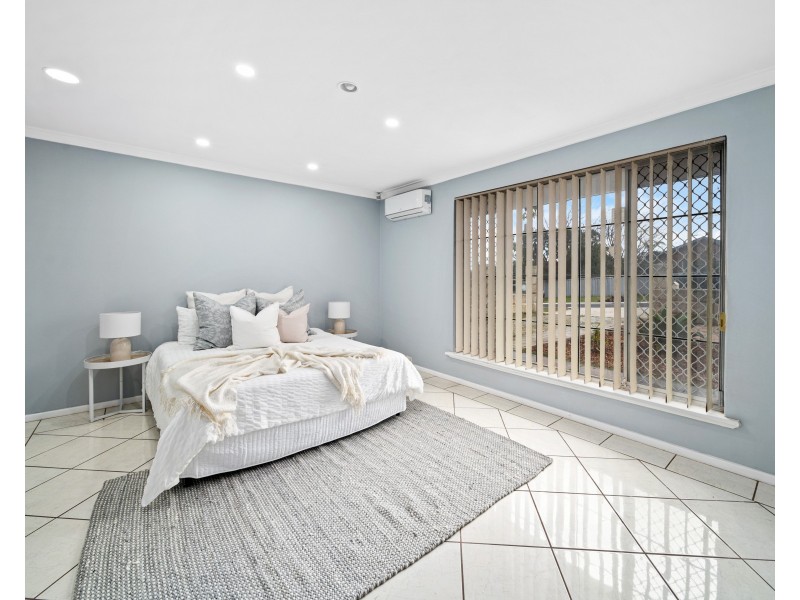 14 Greville Way, Girrawheen WA 6064