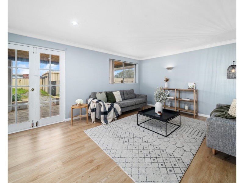 14 Greville Way, Girrawheen WA 6064