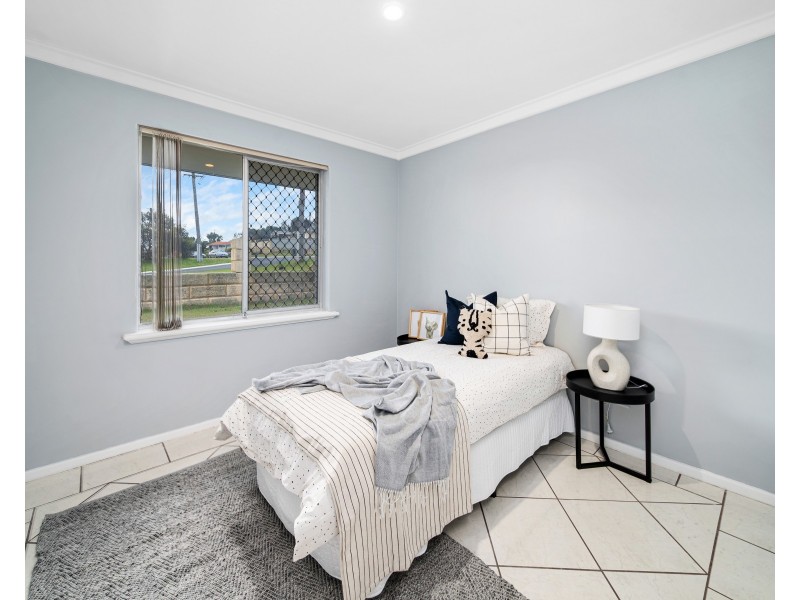 14 Greville Way, Girrawheen WA 6064