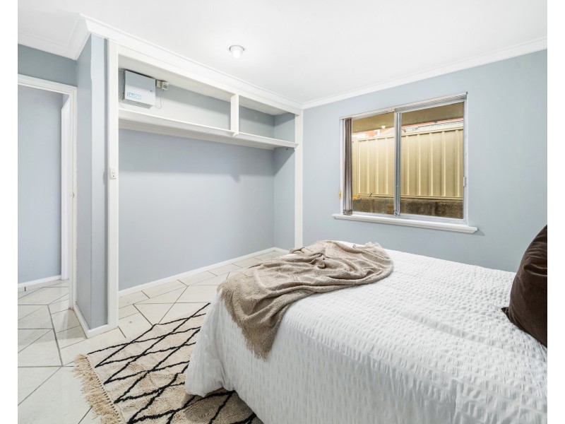 14 Greville Way, Girrawheen WA 6064