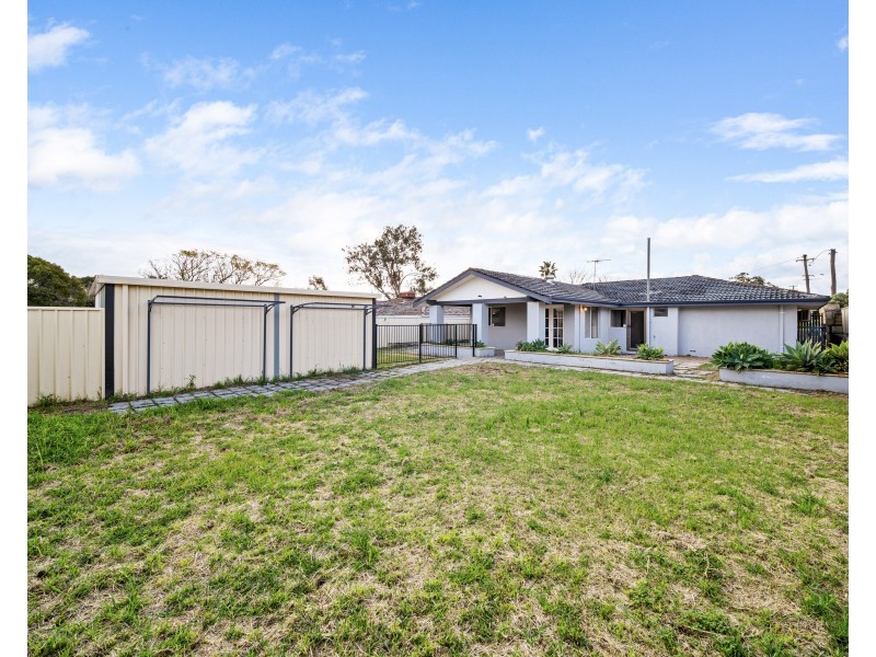 14 Greville Way, Girrawheen WA 6064