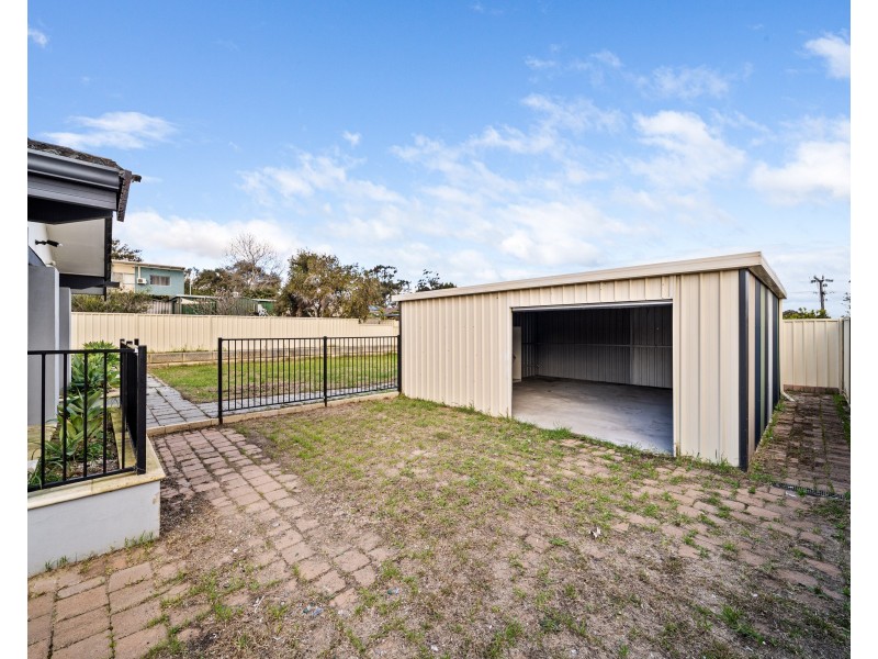 14 Greville Way, Girrawheen WA 6064