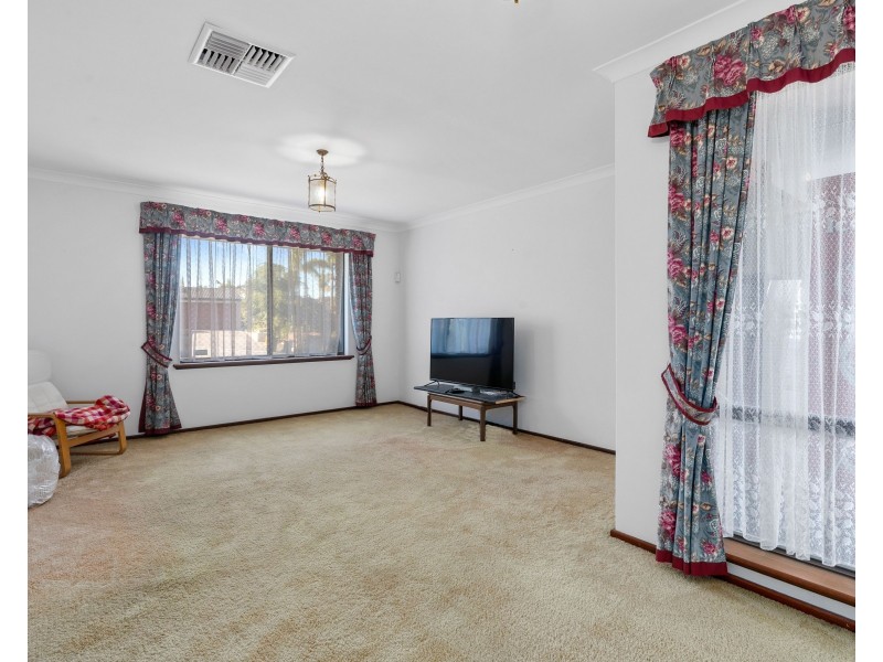 9 TAMBLYN CLOSE, Woodvale WA 6026