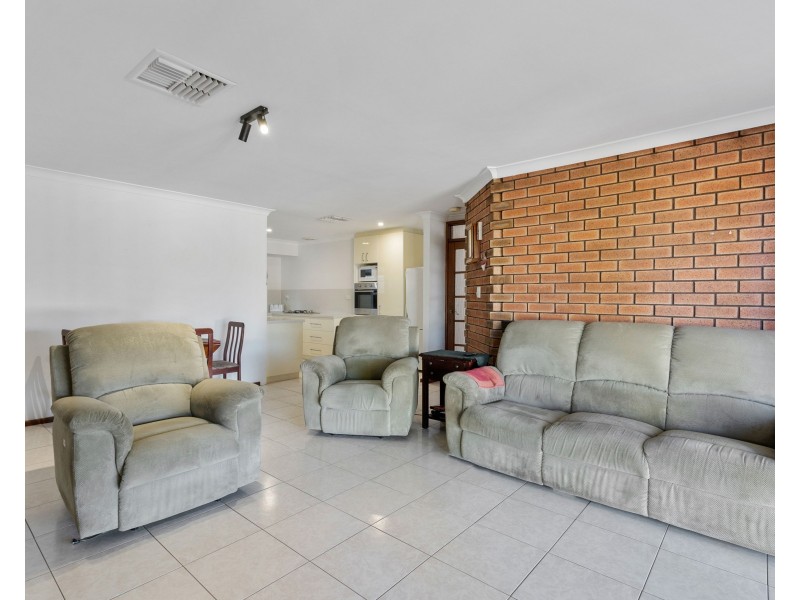 9 TAMBLYN CLOSE, Woodvale WA 6026