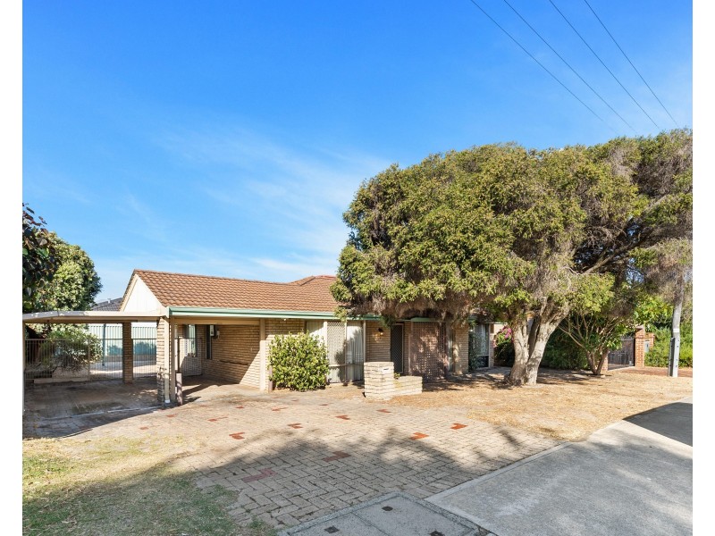 24 Gladstone Street, St James WA 6102