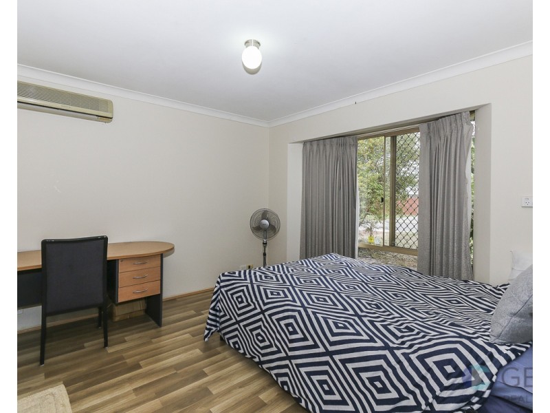 24 Gladstone Street, St James WA 6102