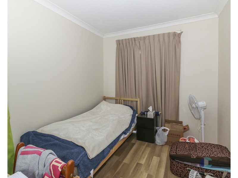 24 Gladstone Street, St James WA 6102