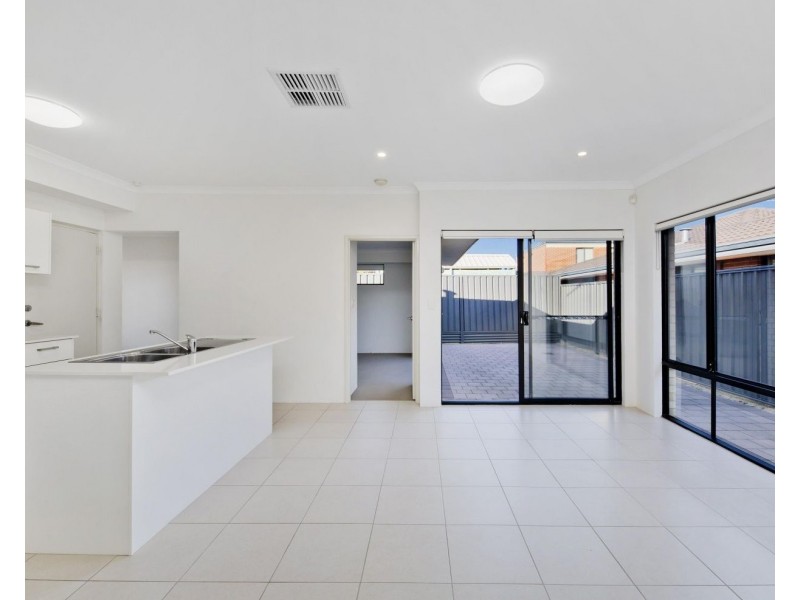 32 Daley Street, Yokine WA 6060