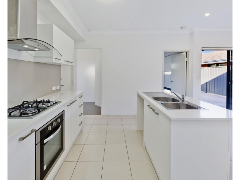 32 Daley Street, Yokine WA 6060