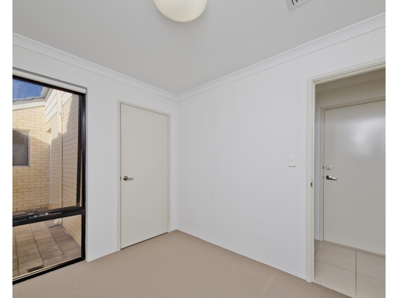 32 Daley Street, Yokine WA 6060