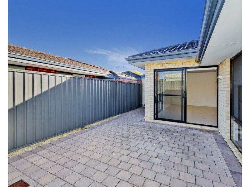 32 Daley Street, Yokine WA 6060