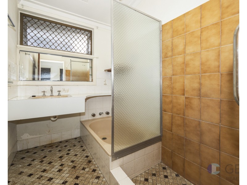 3 Roberts Street, Bayswater WA 6053