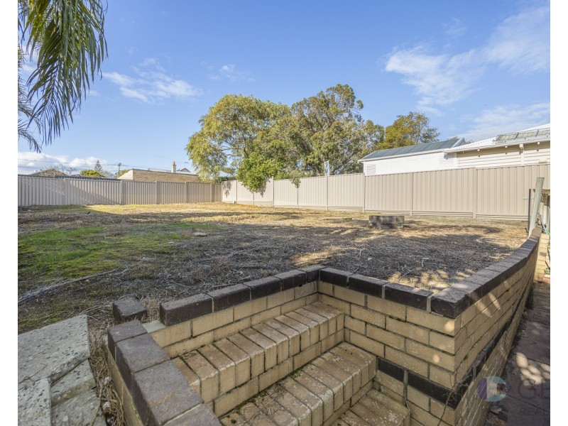 3 Roberts Street, Bayswater WA 6053