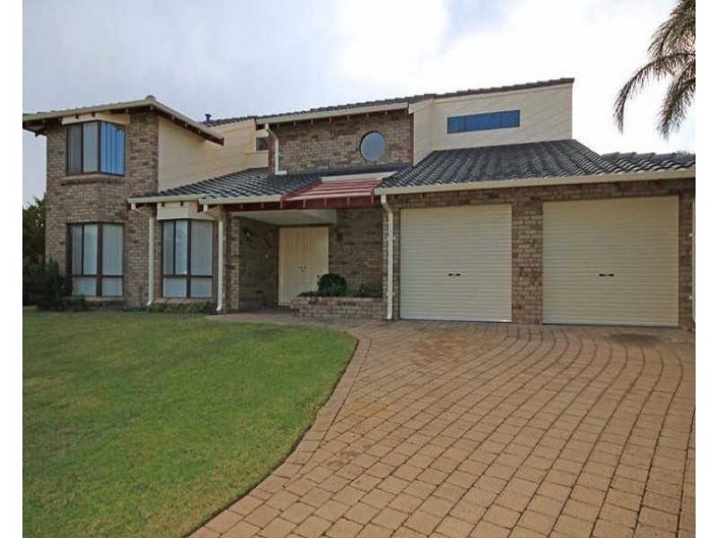 8 Moth Court, Ocean Reef WA 6027