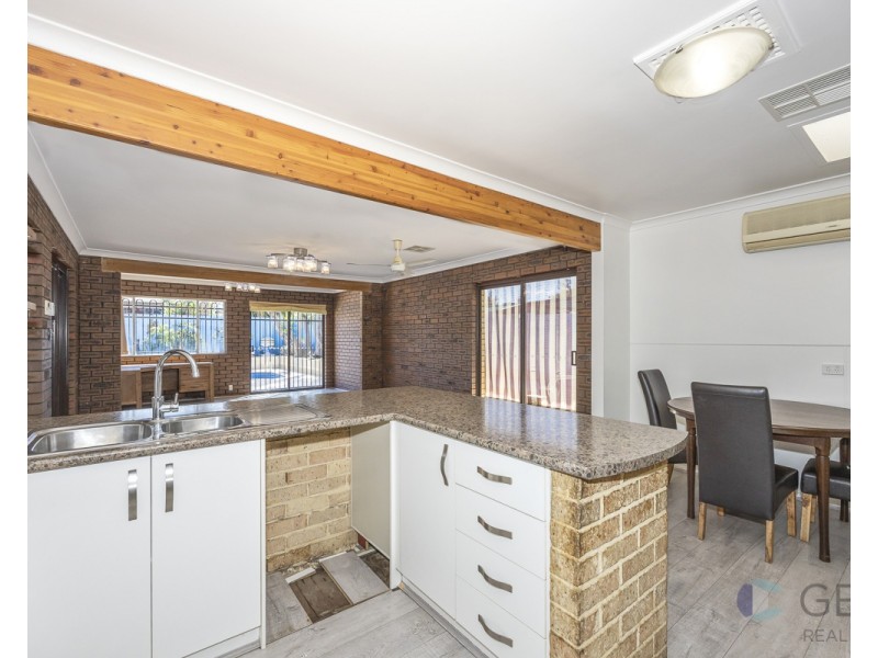 15 Amberton Avenue, Girrawheen WA 6064