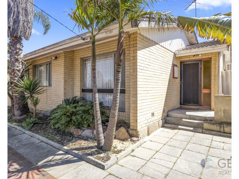 15 Amberton Avenue, Girrawheen WA 6064