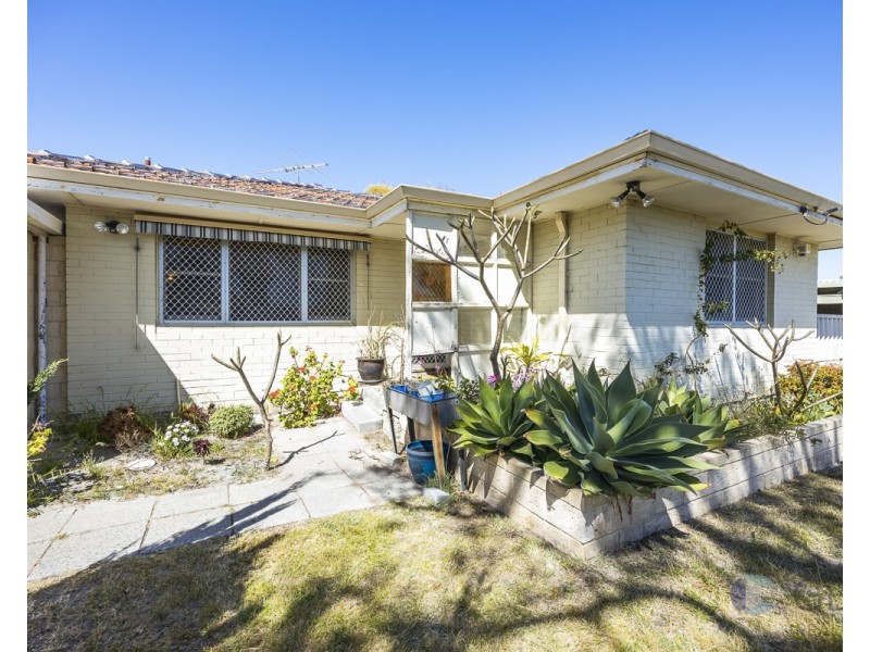 12 Butterick Place, Girrawheen WA 6064