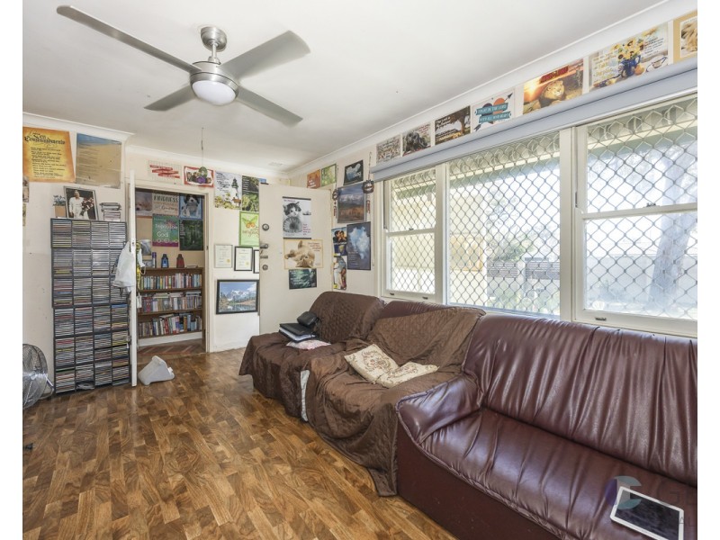 12 Butterick Place, Girrawheen WA 6064