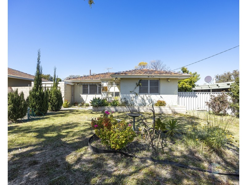 12 Butterick Place, Girrawheen WA 6064