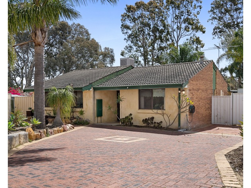 44 Ipswich Crescent, Girrawheen WA 6064