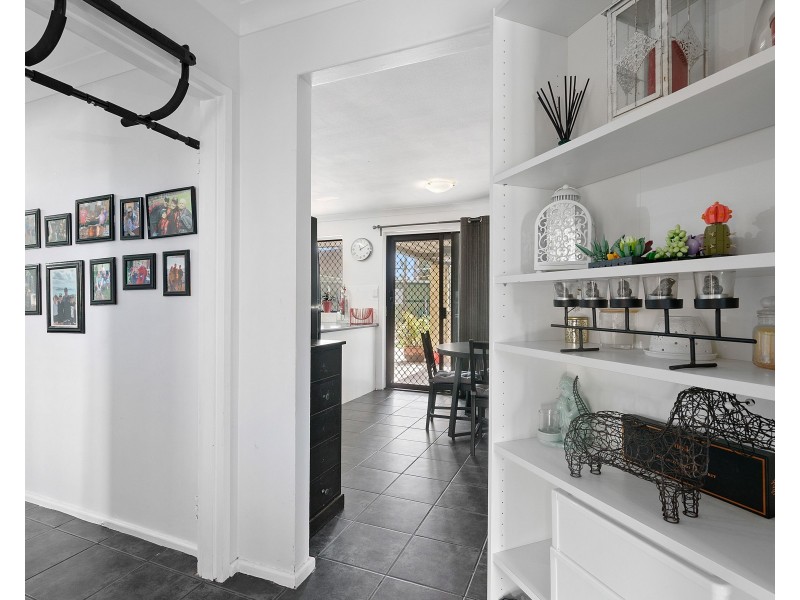 44 Ipswich Crescent, Girrawheen WA 6064