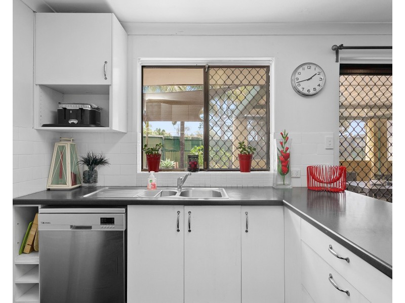 44 Ipswich Crescent, Girrawheen WA 6064